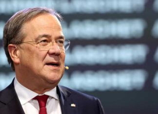 Germania, Armin Laschet eletto leader CDU. È lui il successore della Merkel? Armin Laschet