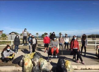 Barletta: giovani volontari per pulire il litorale