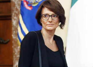 Scuola, Bonetti: mancata riapertura “débâcle dell’esecutivo” Elena-Bonetti-ministra