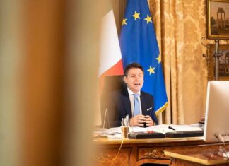 Il vicolo cieco di Conte. Iv apre, il premier: “Mai con Renzi”. Ipotesi di elezioni anticipate sempre più concreta Giuseppe Conte