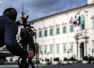 Conte sale al Quirinale, ora riferirà in Aula. Ma sembra sempre più vicino il voto a giugno Palazzo del Quirinale