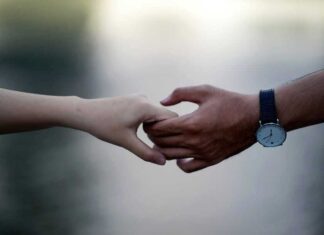 “Adesso lo sappiamo quanto è triste stare lontani un metro”