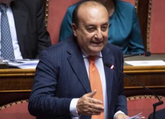 “Costruttori”, dietrofront di Luigi Vitali (FI): “Resto nel centrodestra!”