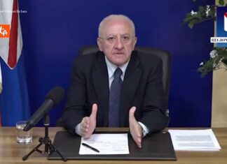 De Luca annuncia il “patentino di immunità”