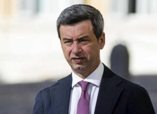 Lavoro, uno su due dipendenti privati con ammortizzatori sociali. Ecco cosa dovrà fare Andrea Orlando