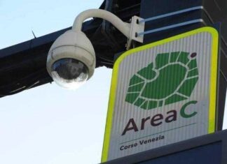 Riapertura Area C a Milano, presidio Lega. Senna: “Accanimento terapeutico”; Bolognini: “Una follia. La Lega dice no!” Area C Milano