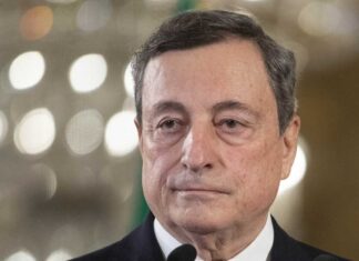 Governo quasi pronto, probabile sia tecnico. Il M5S si affida a Rousseau. Salvini: “Non cadiamo nelle provocazioni” Mario Draghi