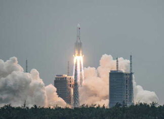 Spazio, il razzo cinese è in caduta incontrollata e potrebbe “colpire” l’Italia Razzo Lunga Marcia 5B