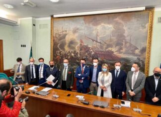 Fisco, per Lega meno tasse e semplificazione. Siri: direzione sempre flat tax conferenza flat tax lega