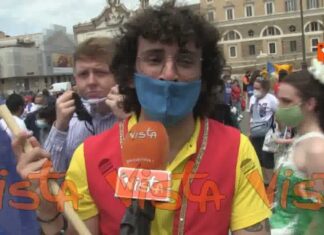 Roma, protesta dei lavoratori dei parchi divertimento: “Fateci riaprire prima del 1 luglio”