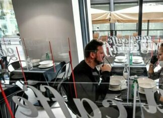 Riaperture, vaccini anti Covid e Green pass. È tempo di normalità ristoranti al chiuso