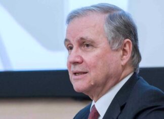 Banche e Pil, Visco rilancia la fiducia. Ddl Zan, si discute il 13 luglio Visco