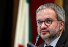 “Assurdo rinunciare alla vita per paura della malattia”. Intervista a Claudio Borghi