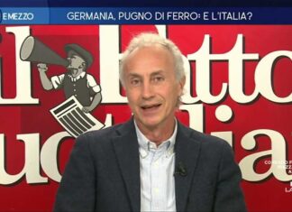 Travaglio: “L’obbligo è il modo sbagliato per convincere i non vaccinati a vaccinarsi”