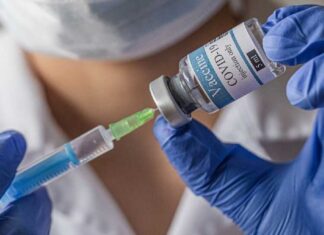 Nel nuovo decreto spunta la multa anche per i vaccinati