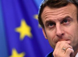 Indignazione in Francia dopo l’attacco di Macron ai non vaccinati